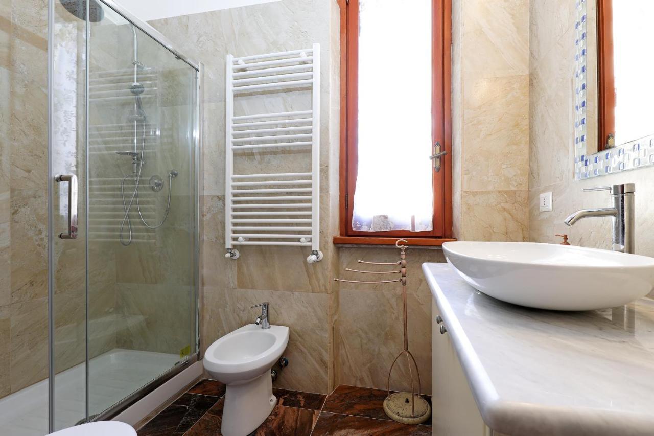 Cornelia - Charme Apartment Rzym Zewnętrze zdjęcie